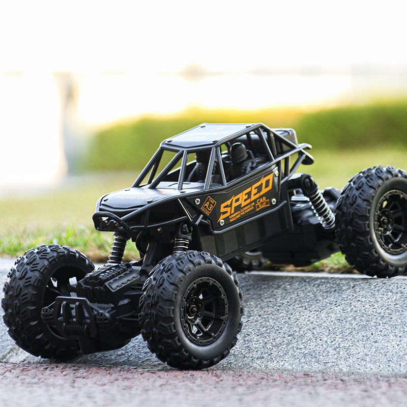 Alloy remote controlled off road vehicle can charge four way climbing car large children remote-controlled car