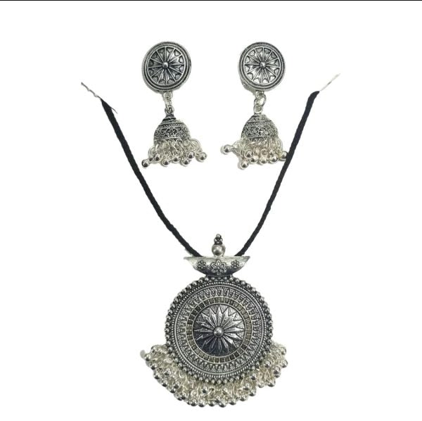 Decent Afghani Pendants With Earrings For Women All Ages